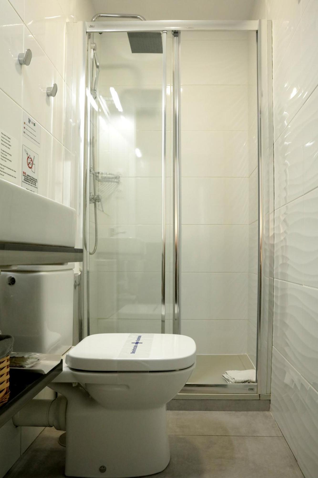 Hostal Royal Cruz Madryt Zewnętrze zdjęcie