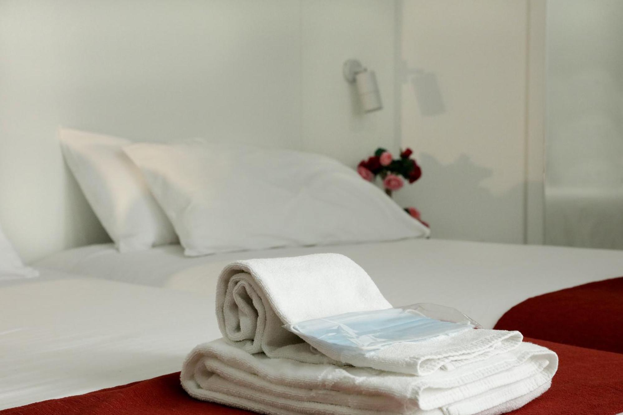 Hostal Royal Cruz Madryt Zewnętrze zdjęcie