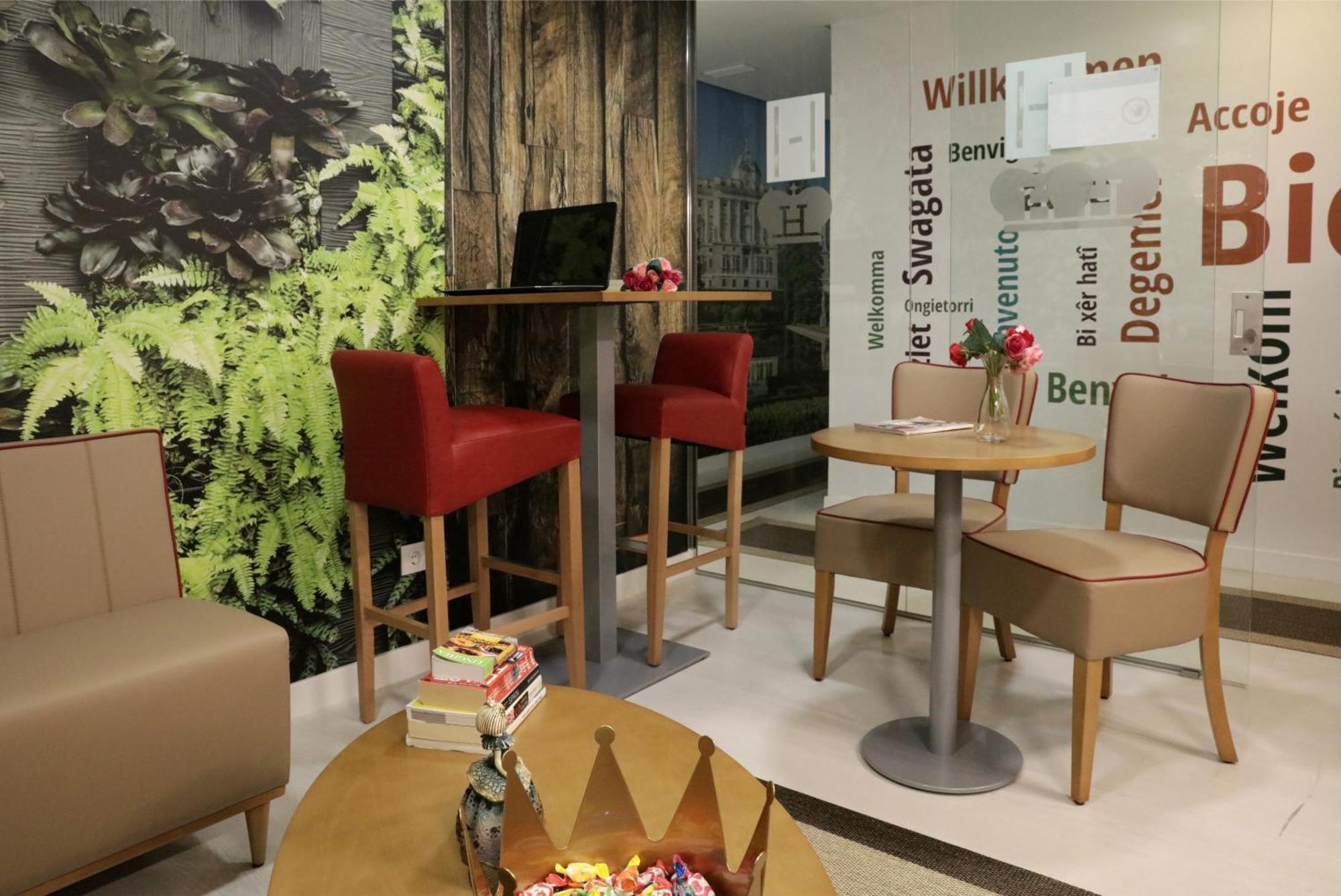 Hostal Royal Cruz Madryt Zewnętrze zdjęcie
