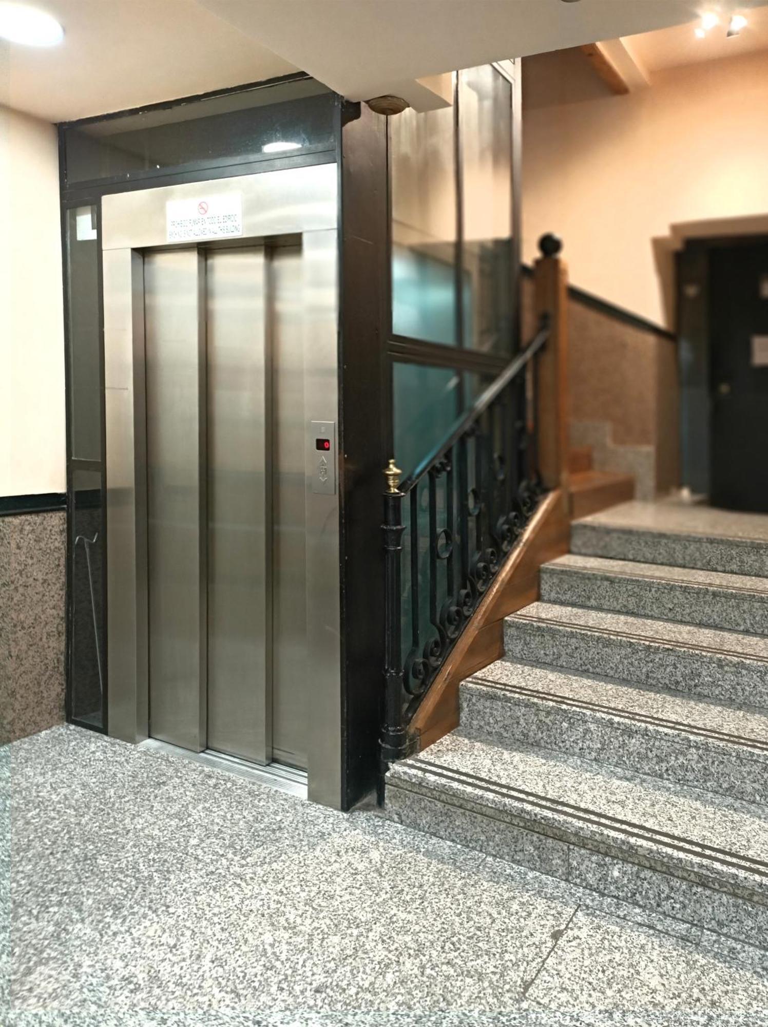 Hostal Royal Cruz Madryt Zewnętrze zdjęcie